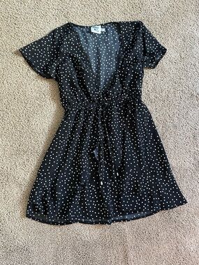 Princess Polly Black Polka Dot V-Neck Mini Dress.